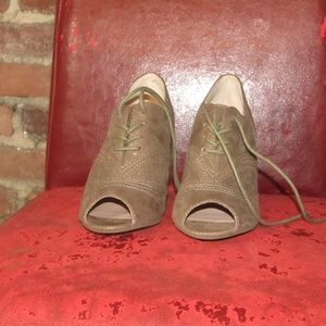 Seychelles Open toe Women heels